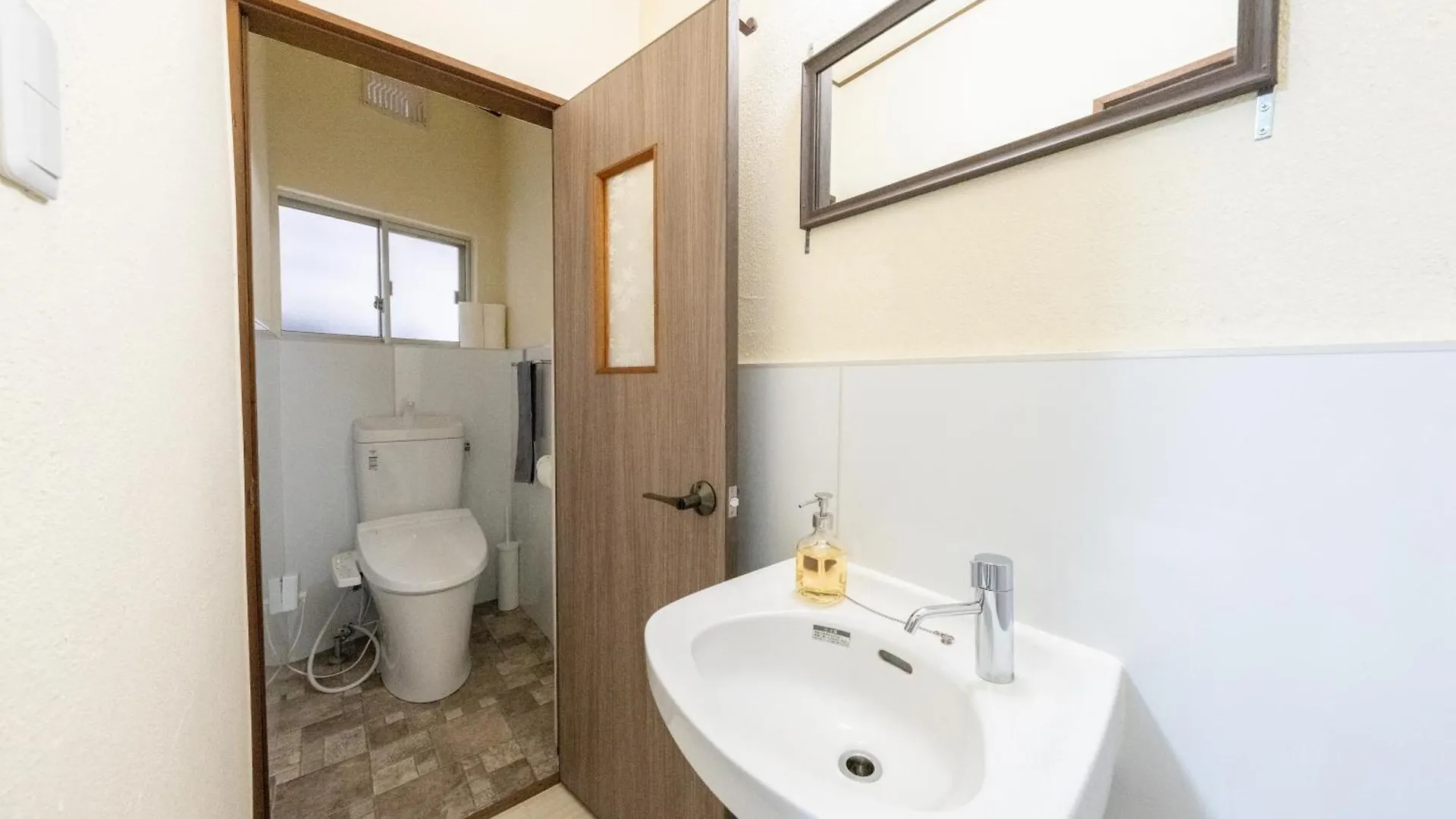 Sora Osaka Yoshino Villa 0*,  Japan